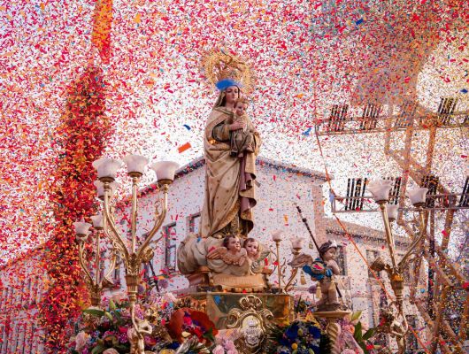 Archena rinde homenaje a su Patrona con una multitudinaria y emotiva romería 